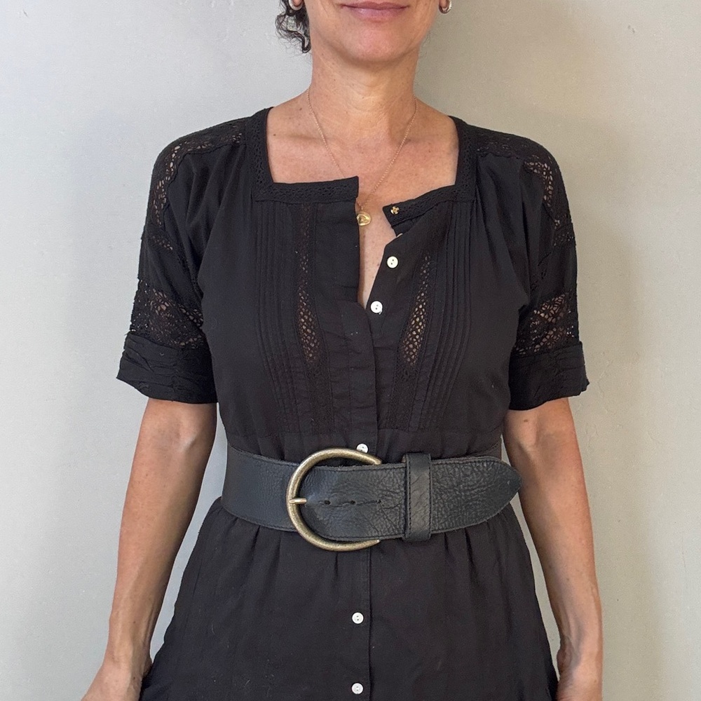 Vtg Y2K DKNY Donna Karan black 275"wide pebbled leather brass buckle womens belt